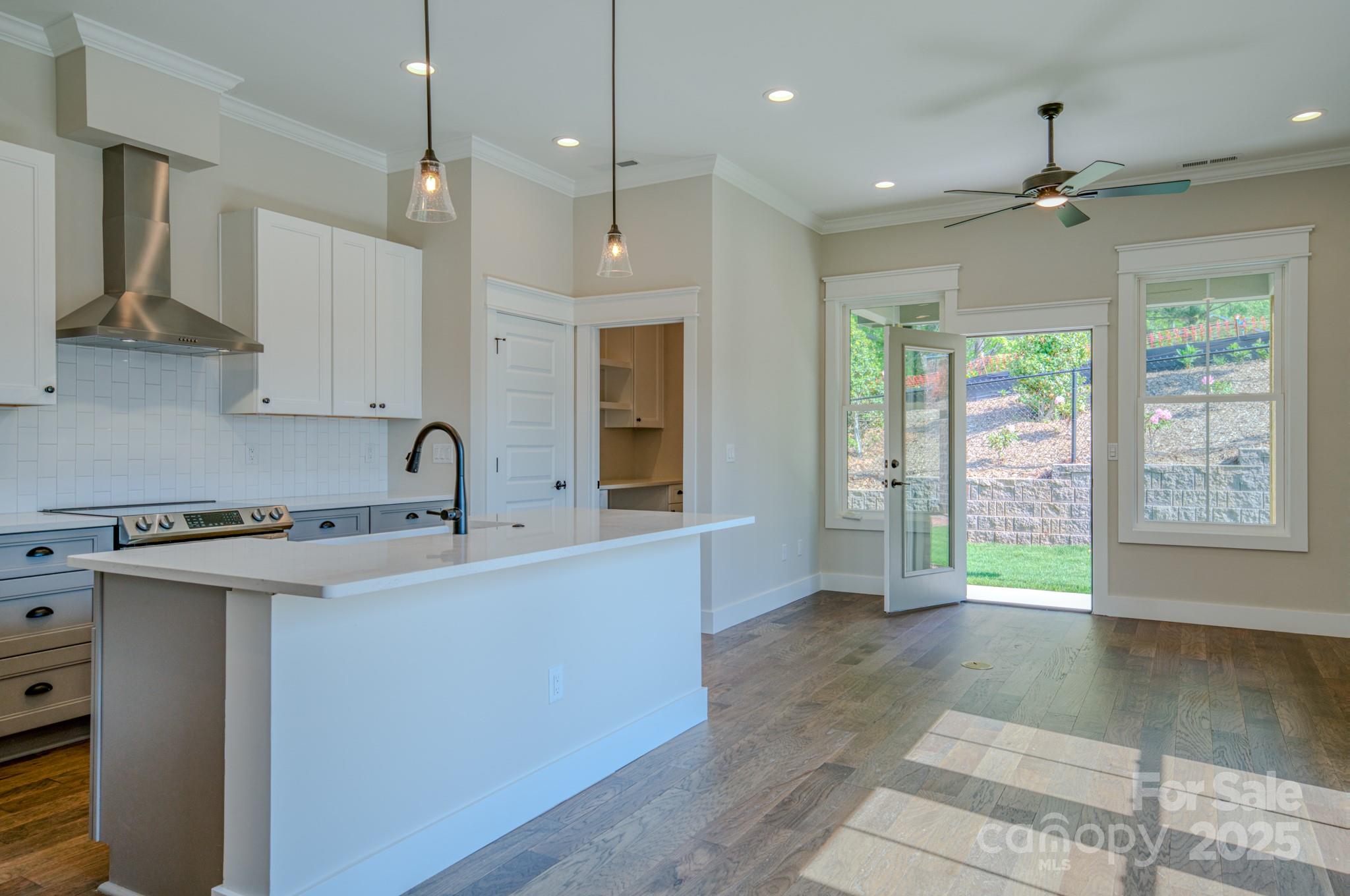 151 Collin Place Asheville NC 28804