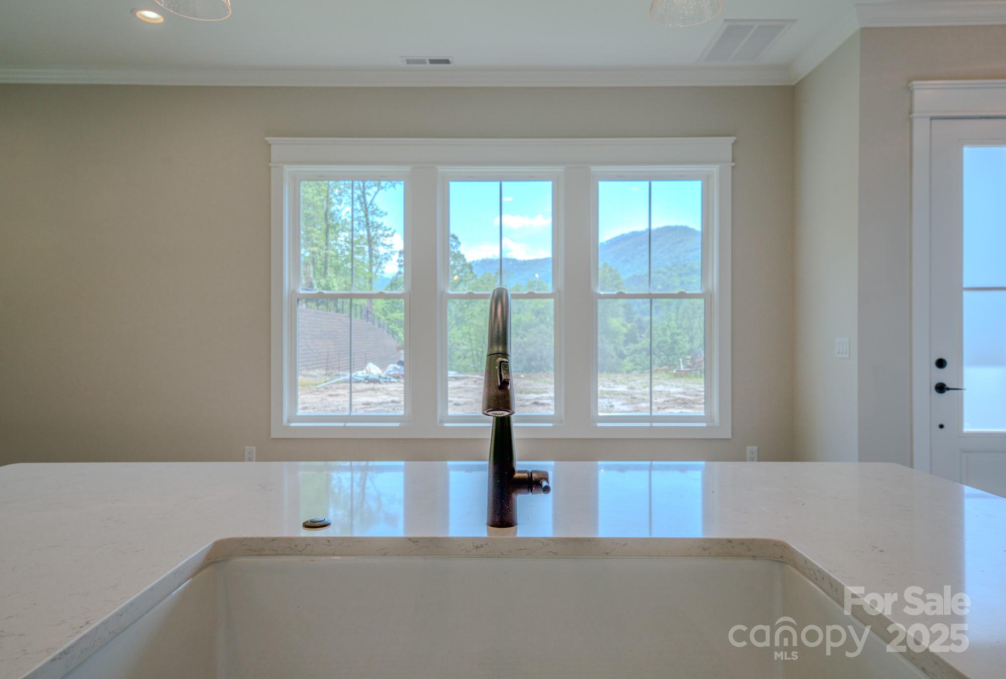 151 Collin Place Asheville NC 28804