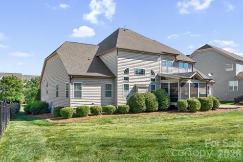 8480 Penton Place Harrisburg NC 28075