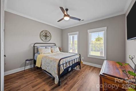 147 Haystack Lane Olin NC 28660