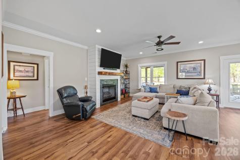 147 Haystack Lane Olin NC 28660