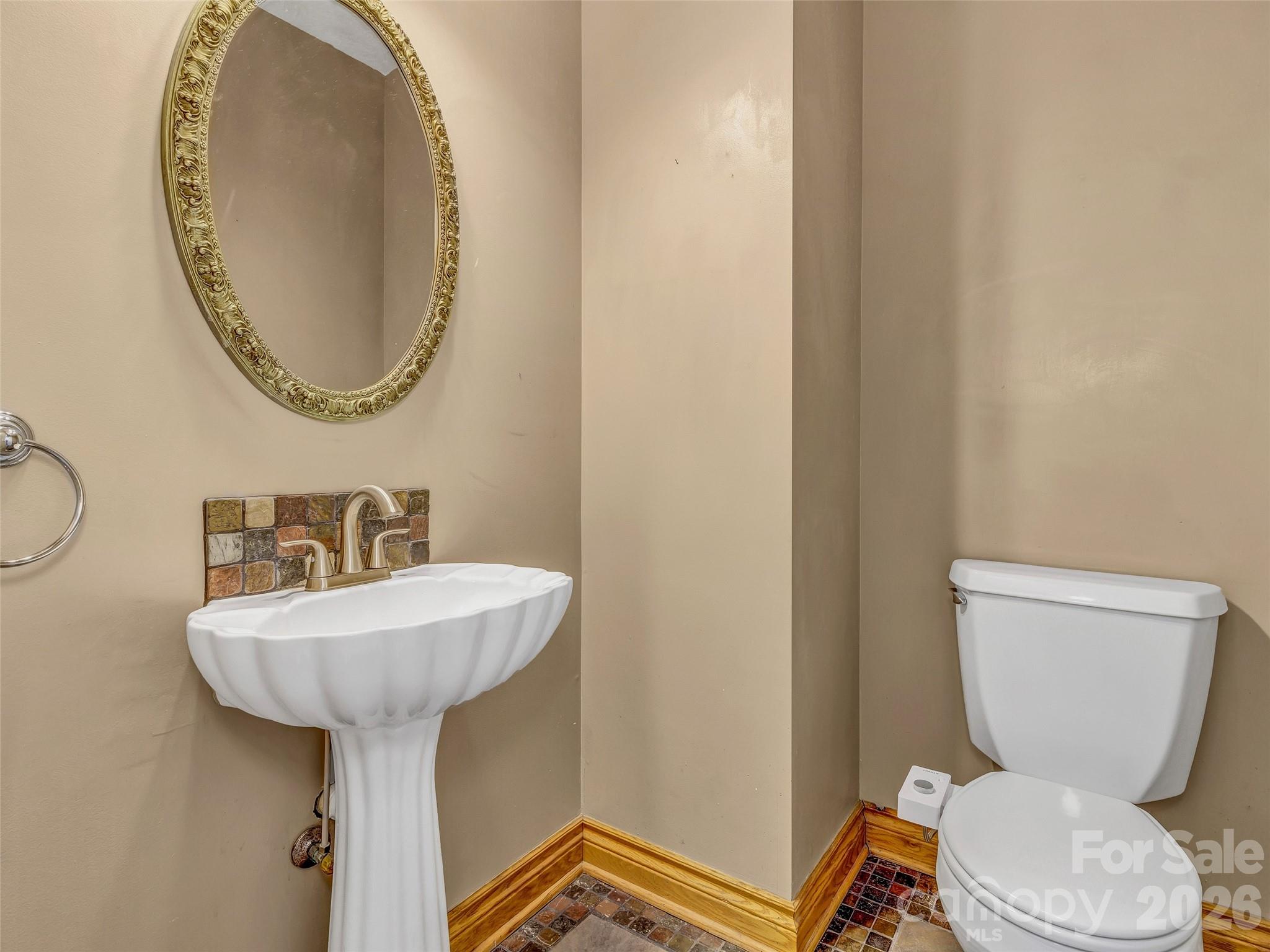 287 Shady Creek Lane Hendersonville NC 28739