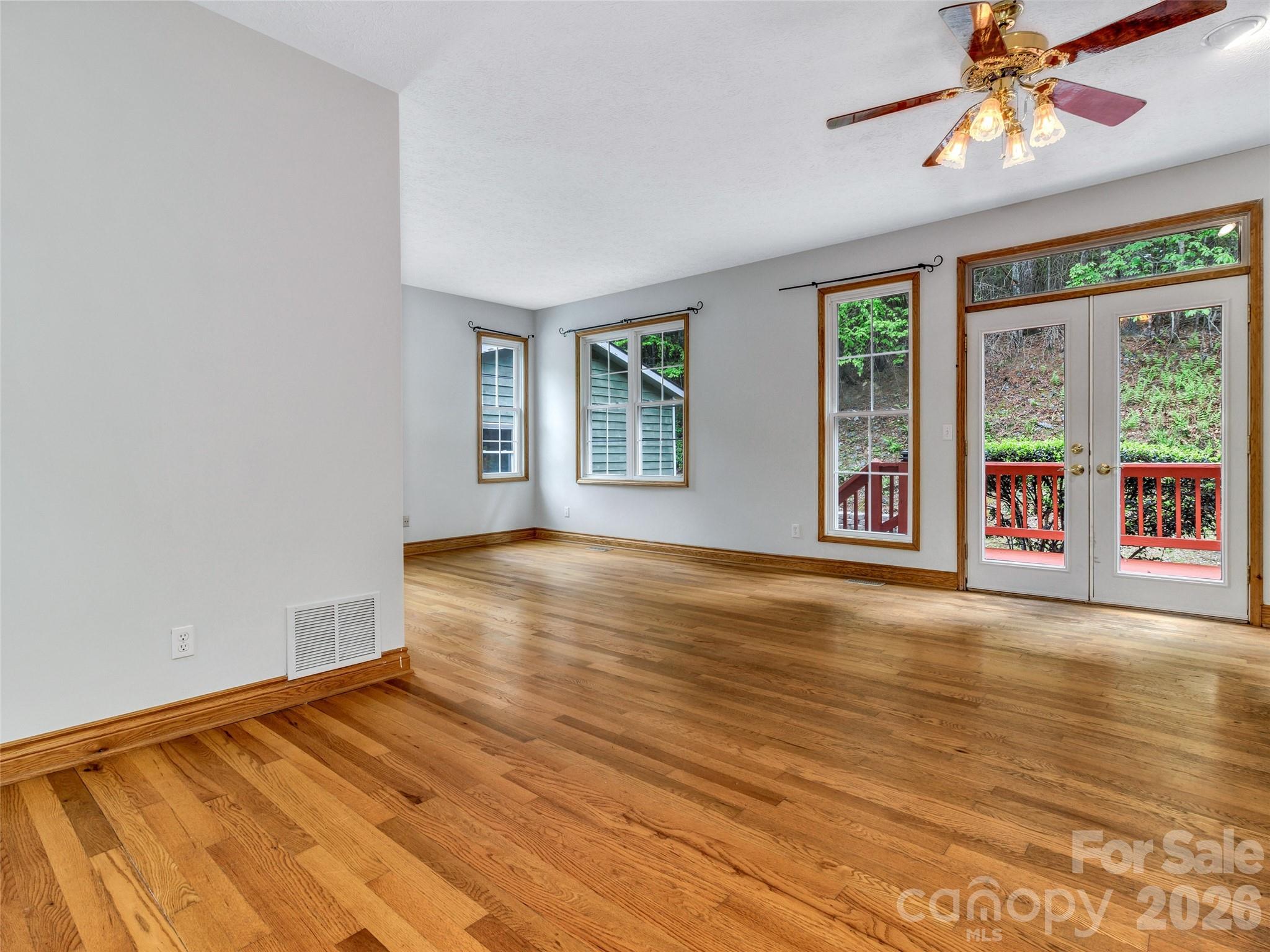 287 Shady Creek Lane Hendersonville NC 28739
