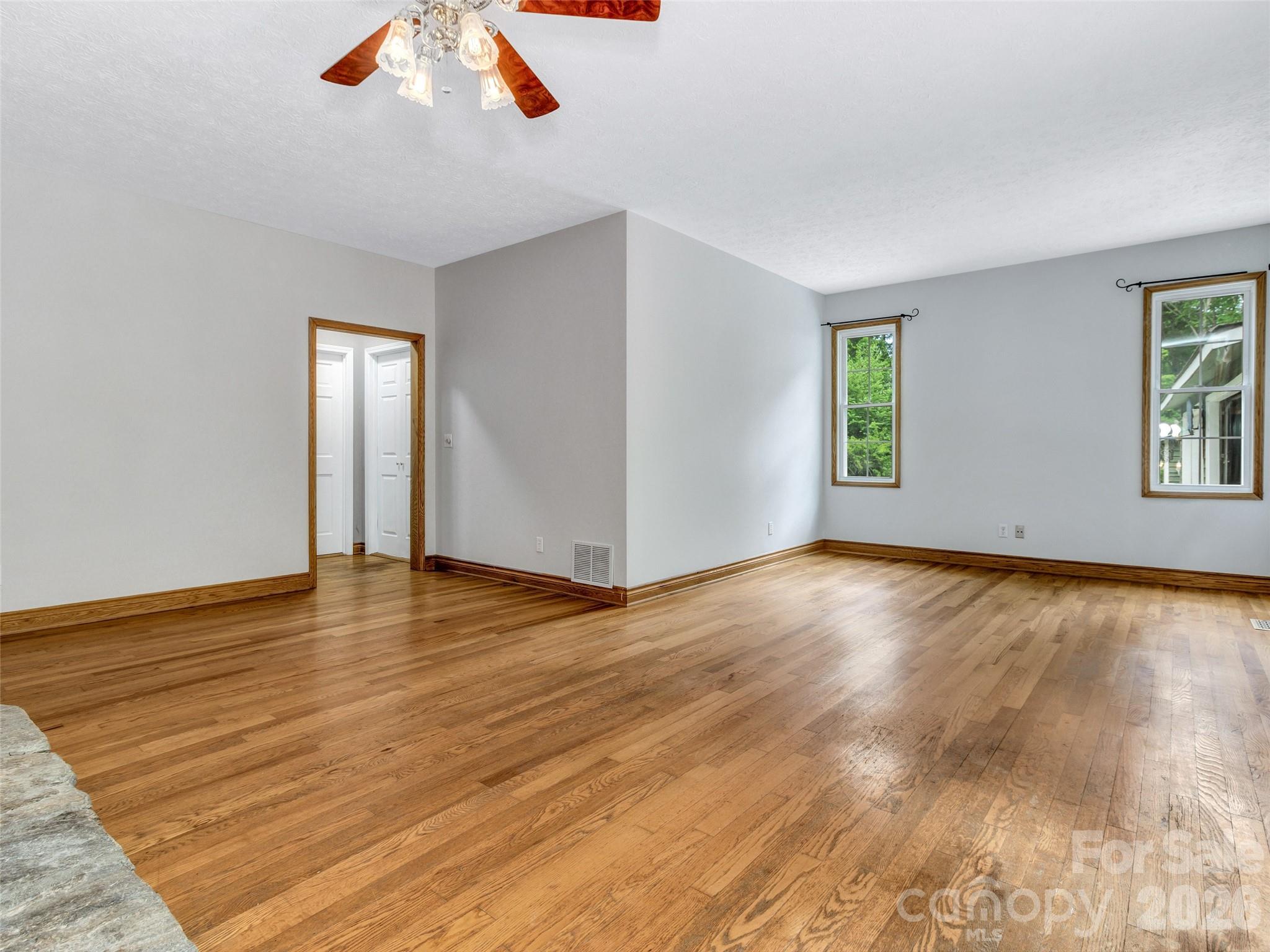 287 Shady Creek Lane Hendersonville NC 28739