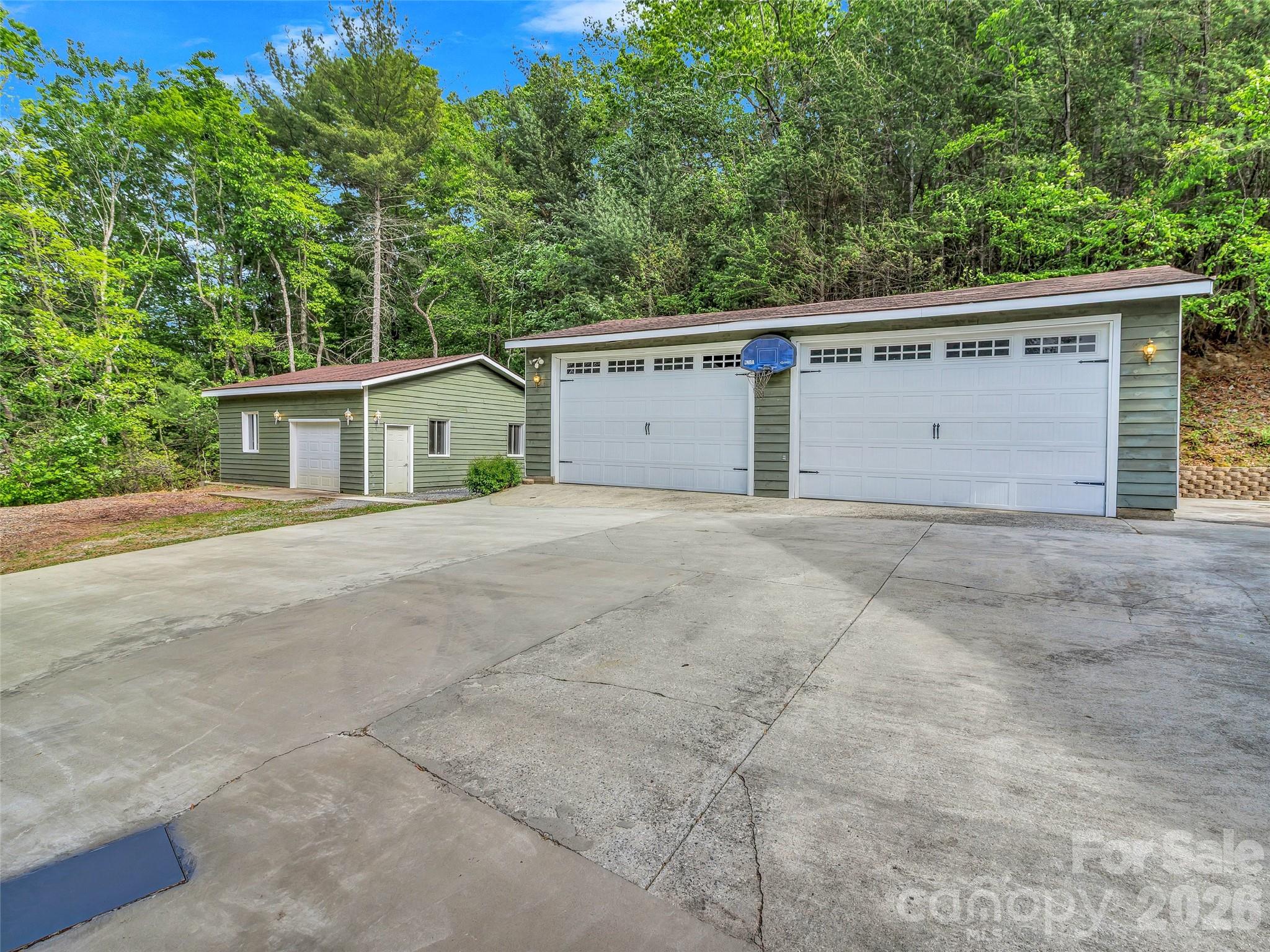 287 Shady Creek Lane Hendersonville NC 28739