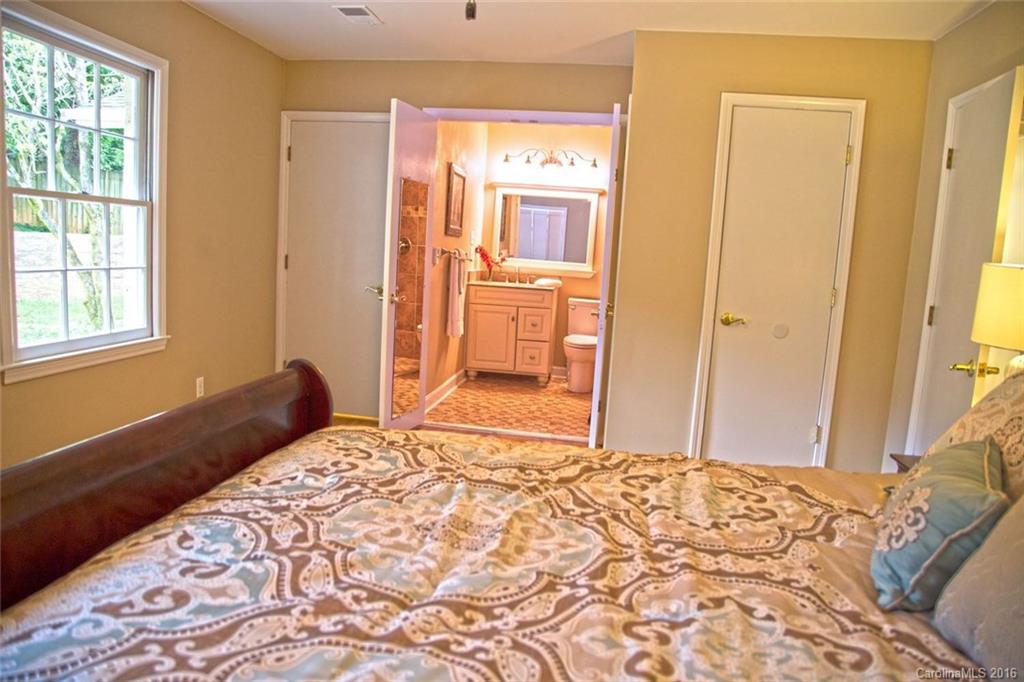5422 Mallard Drive S Charlotte NC 28227