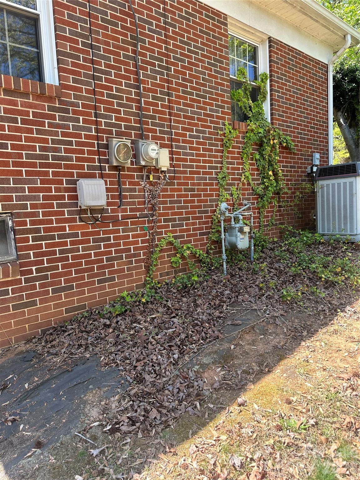 2760 19th Avenue NE Hickory NC 28601