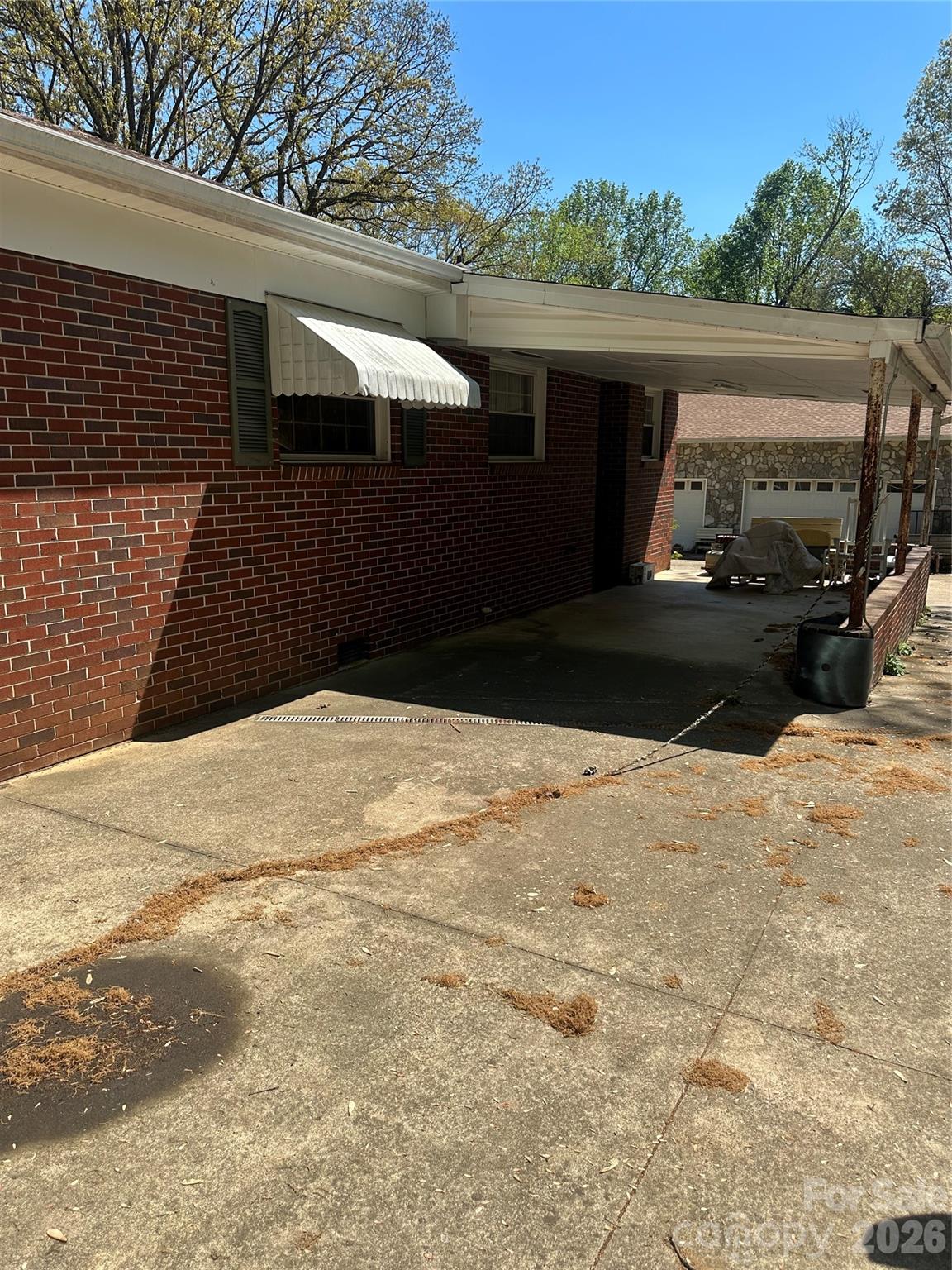 2760 19th Avenue NE Hickory NC 28601