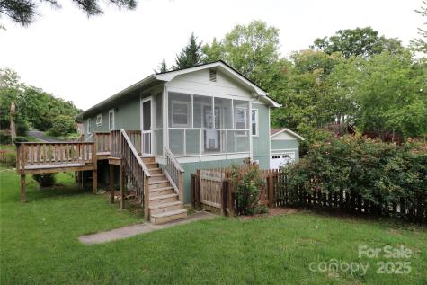 9 Oakland Street Weaverville NC 28787