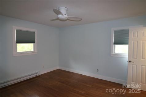 9 Oakland Street Weaverville NC 28787