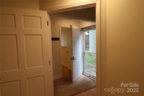 9 Oakland Street Weaverville NC 28787