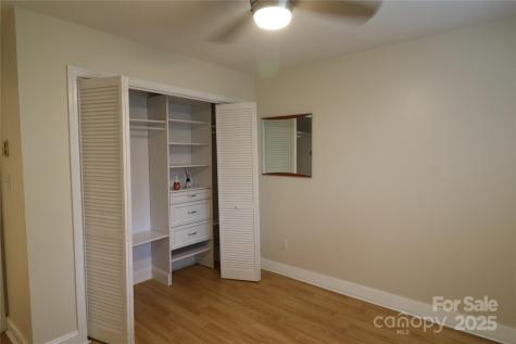 9 Oakland Street Weaverville NC 28787
