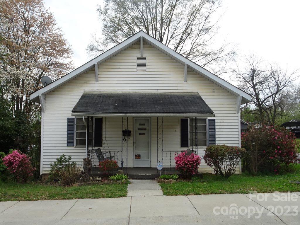 403 Dingler Avenue Mooresville NC 28115