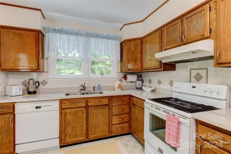 155 Arthur Road Asheville NC 28806