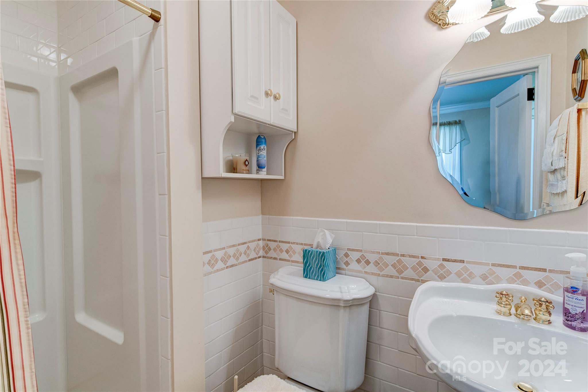 155 Arthur Road Asheville NC 28806