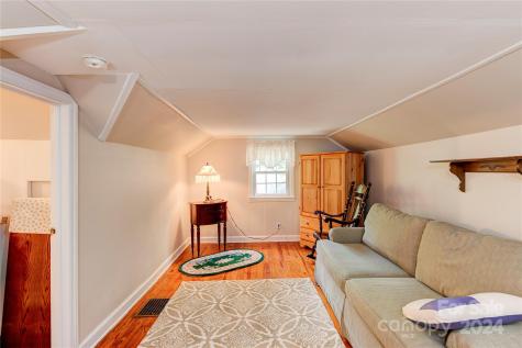 155 Arthur Road Asheville NC 28806