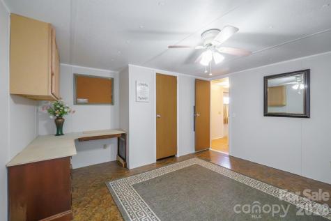 4021 26th Street Court NE Hickory NC 28601