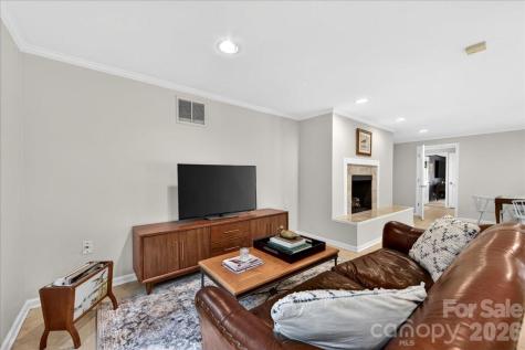 3209 Fairfax Drive Charlotte NC 28209