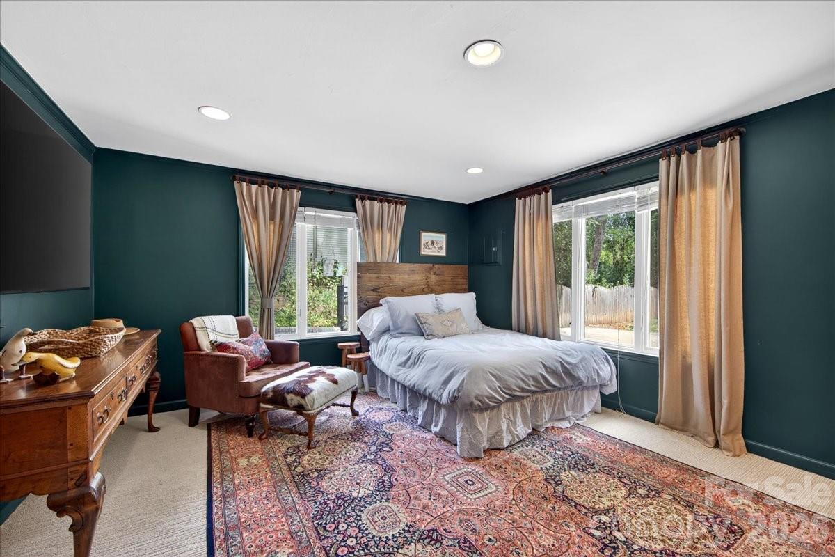 3209 Fairfax Drive Charlotte NC 28209