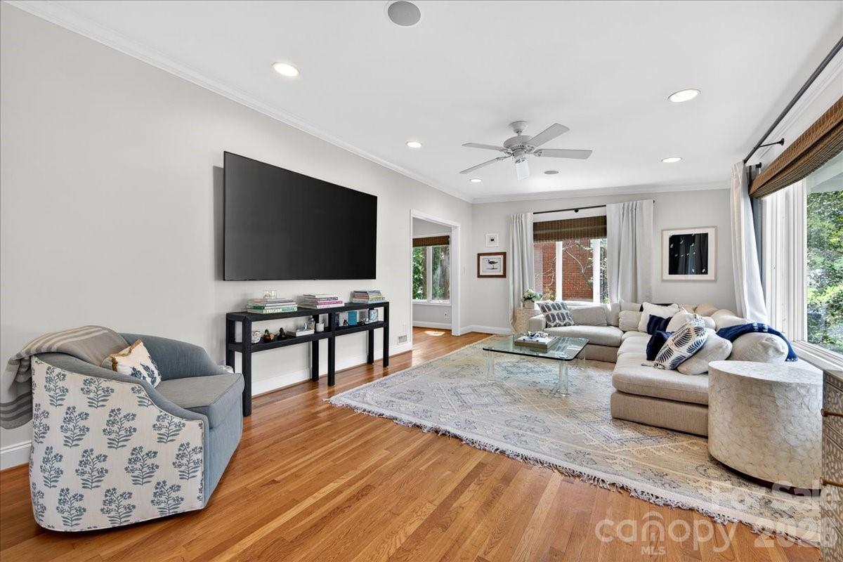 3209 Fairfax Drive Charlotte NC 28209
