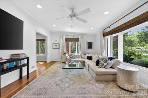 3209 Fairfax Drive Charlotte NC 28209