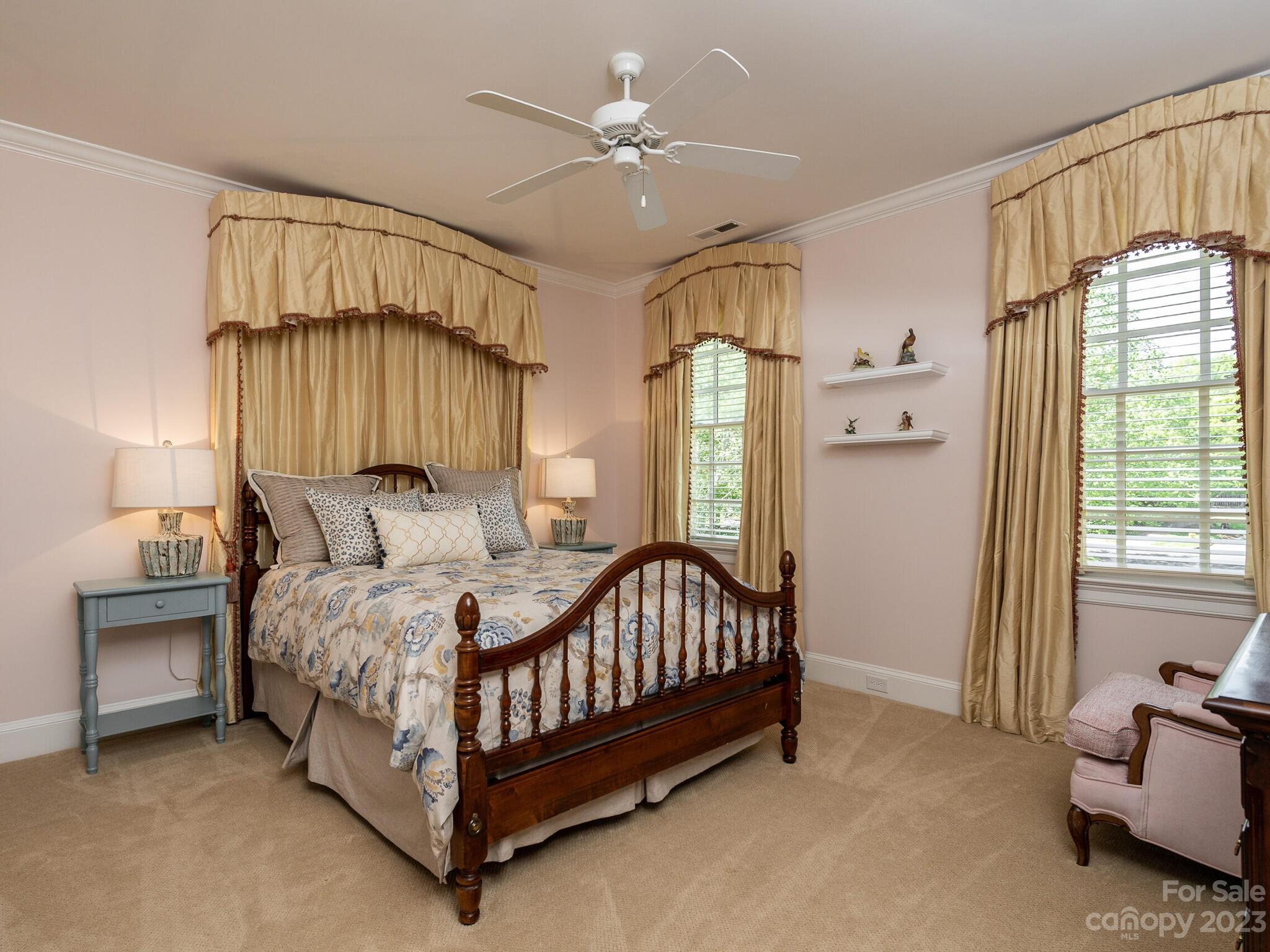 5136 Fairlawn Crescent Court Charlotte NC 28226