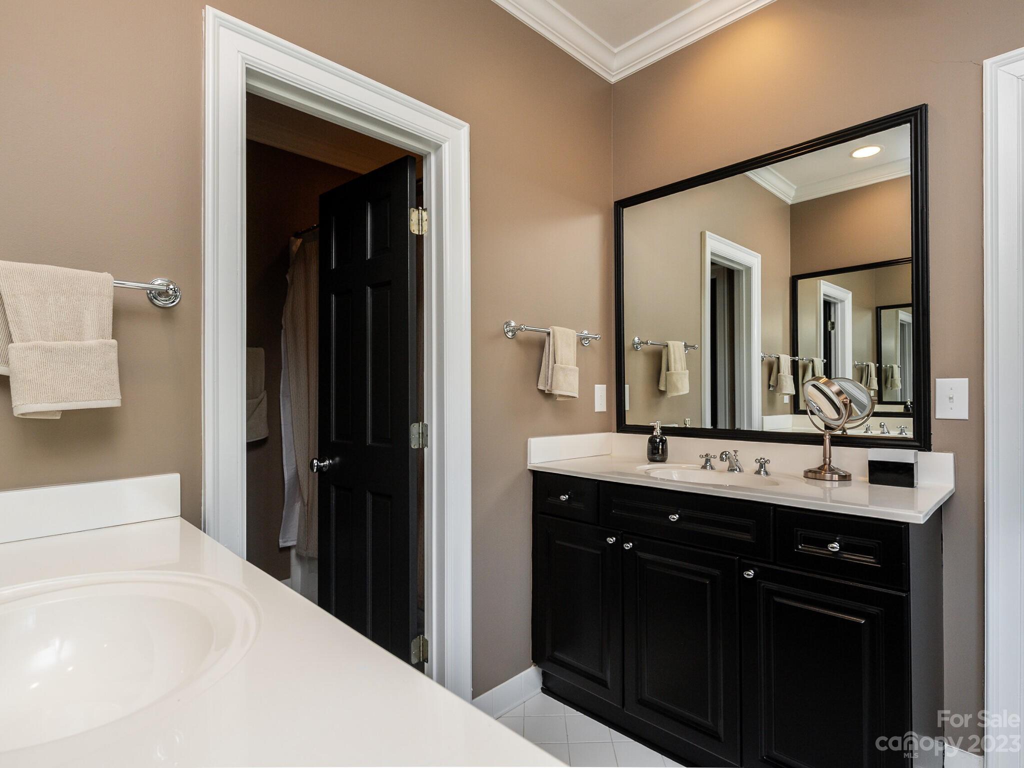 5136 Fairlawn Crescent Court Charlotte NC 28226