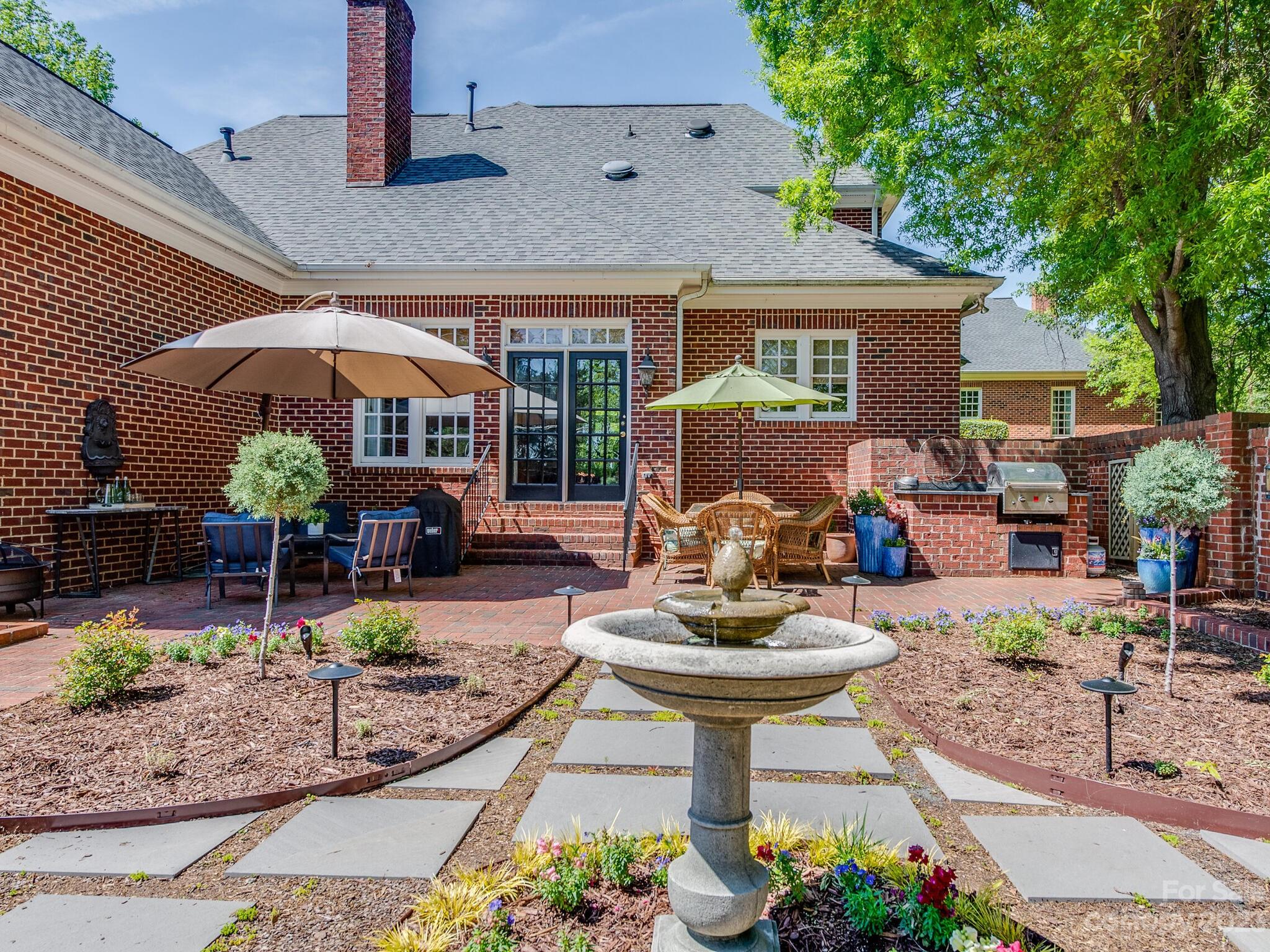 5136 Fairlawn Crescent Court Charlotte NC 28226