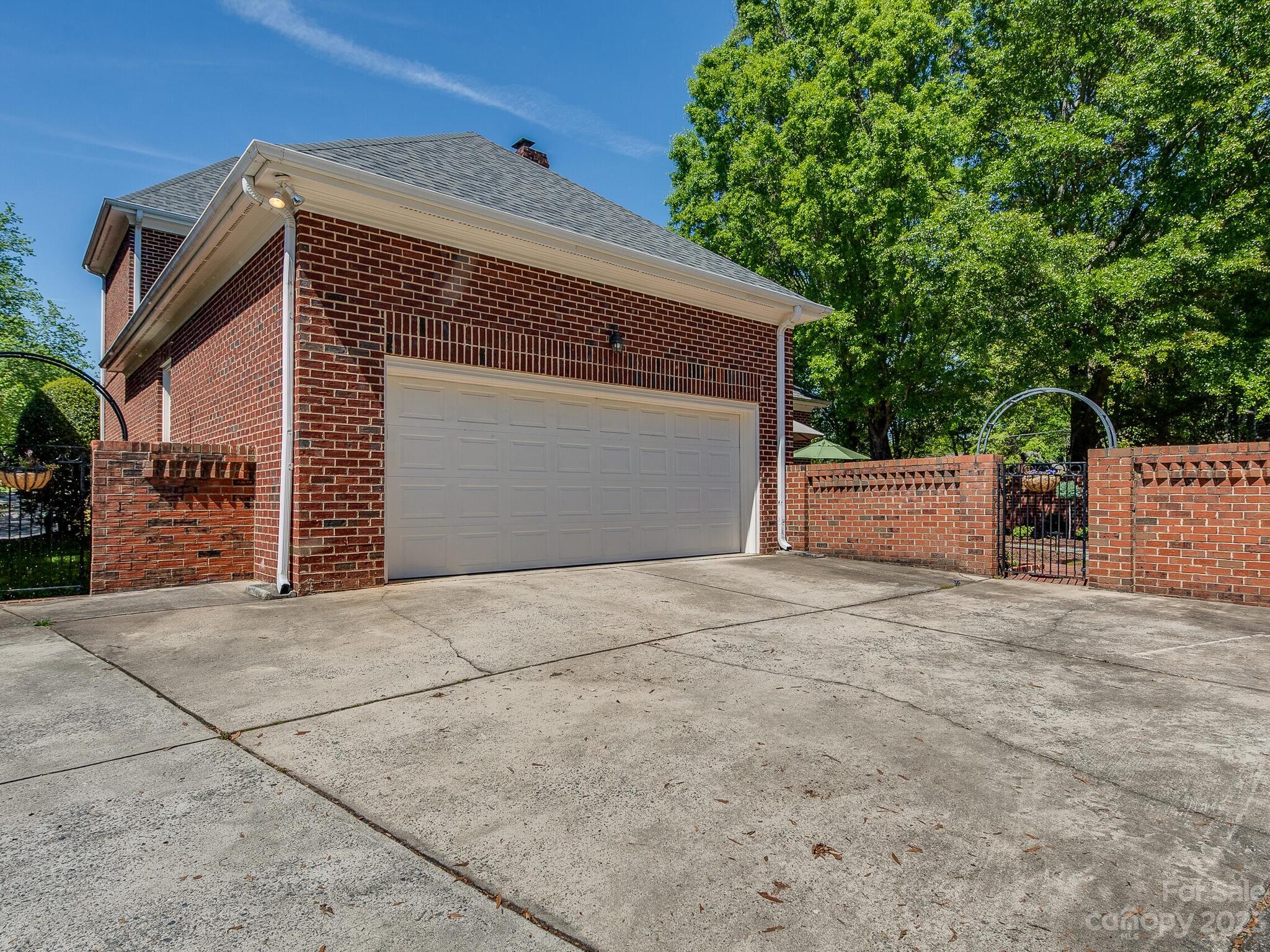 5136 Fairlawn Crescent Court Charlotte NC 28226