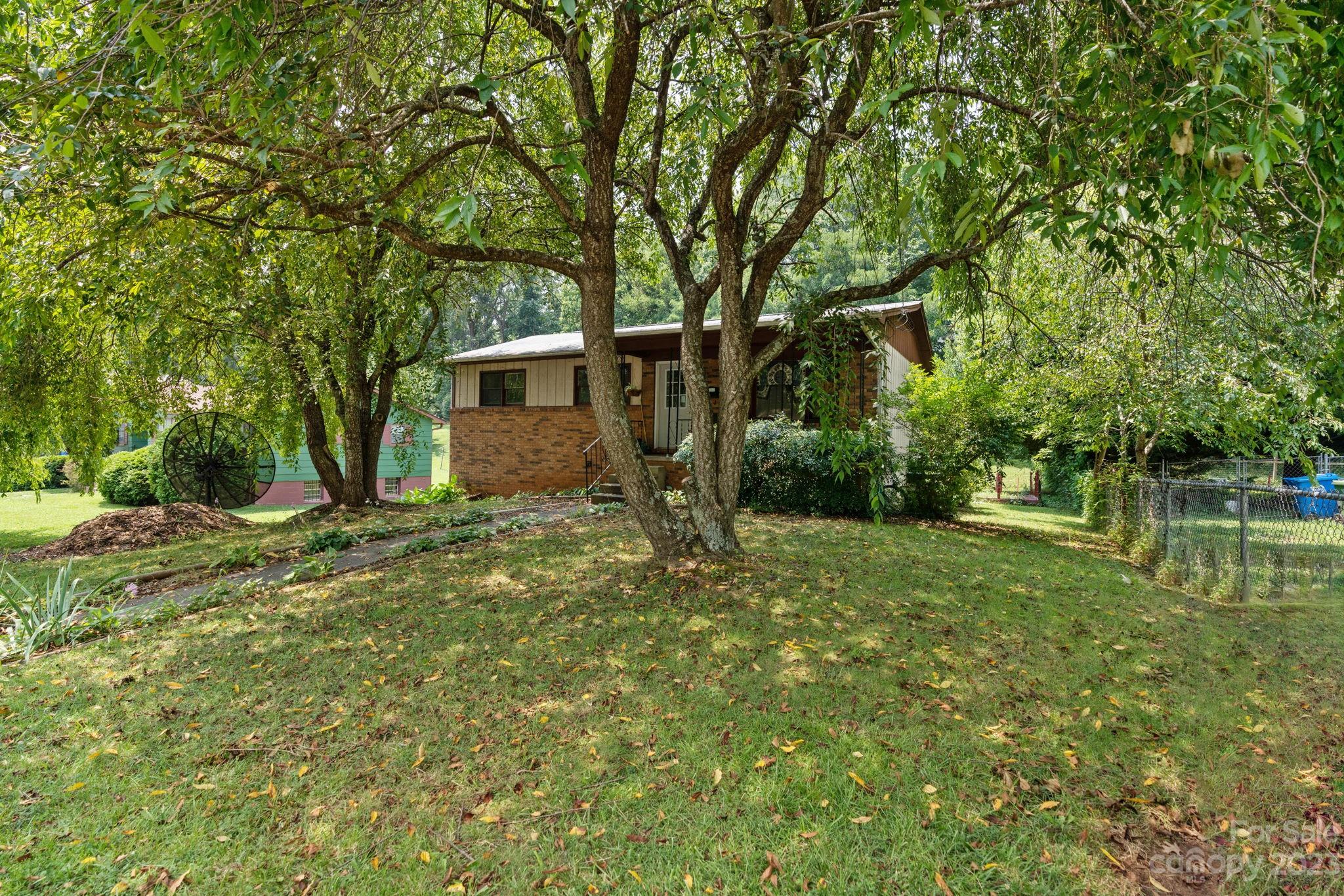 141 S Grove Street Asheville NC 28801