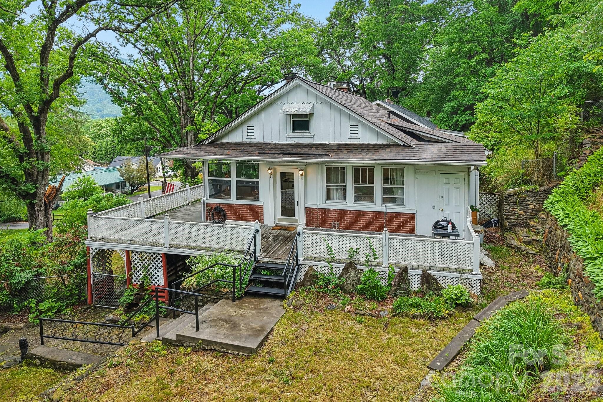 1157 S Main Street Waynesville NC 28786