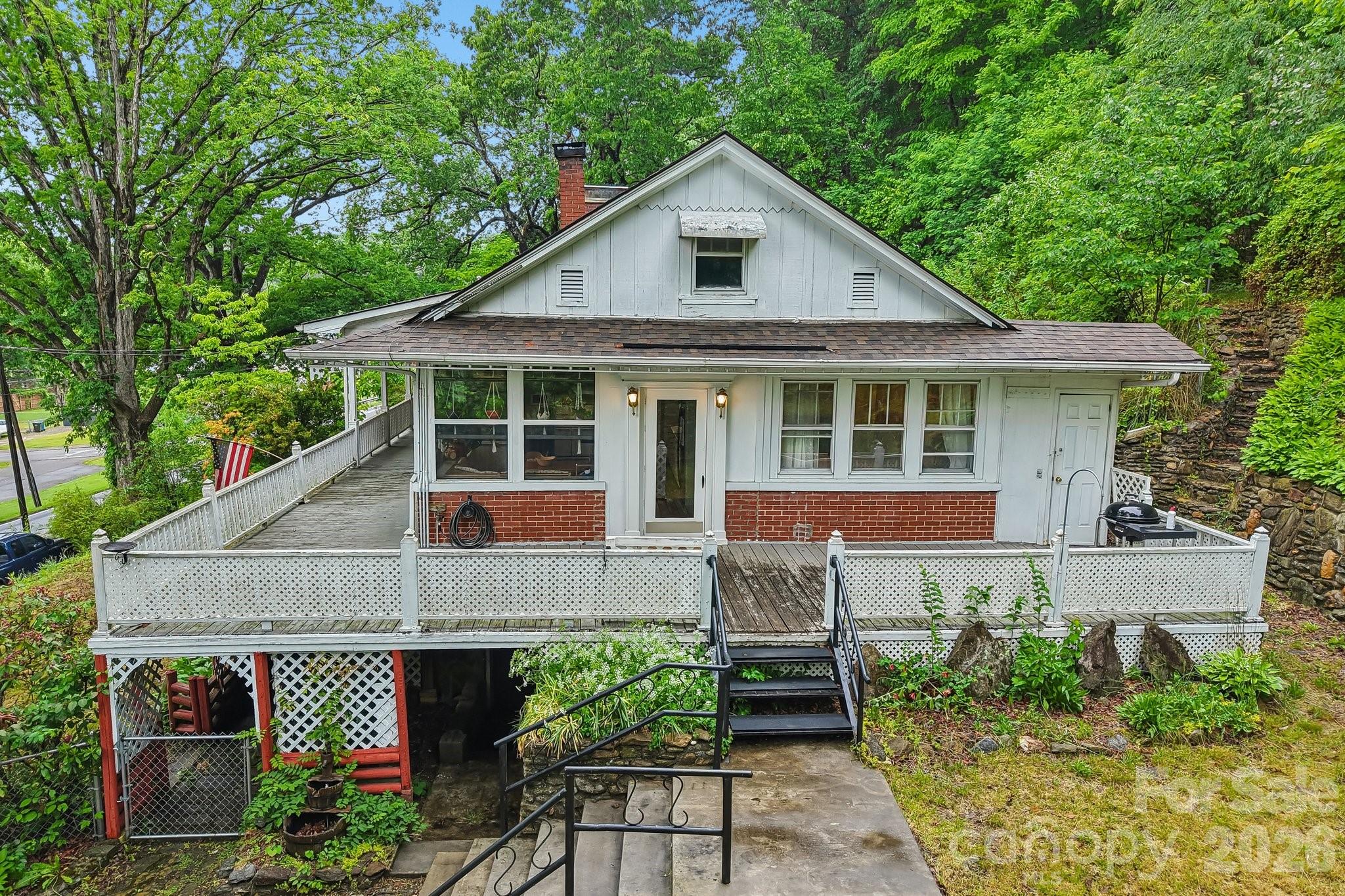 1157 S Main Street Waynesville NC 28786