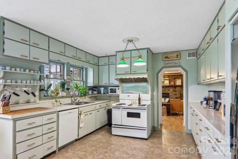 1157 S Main Street Waynesville NC 28786