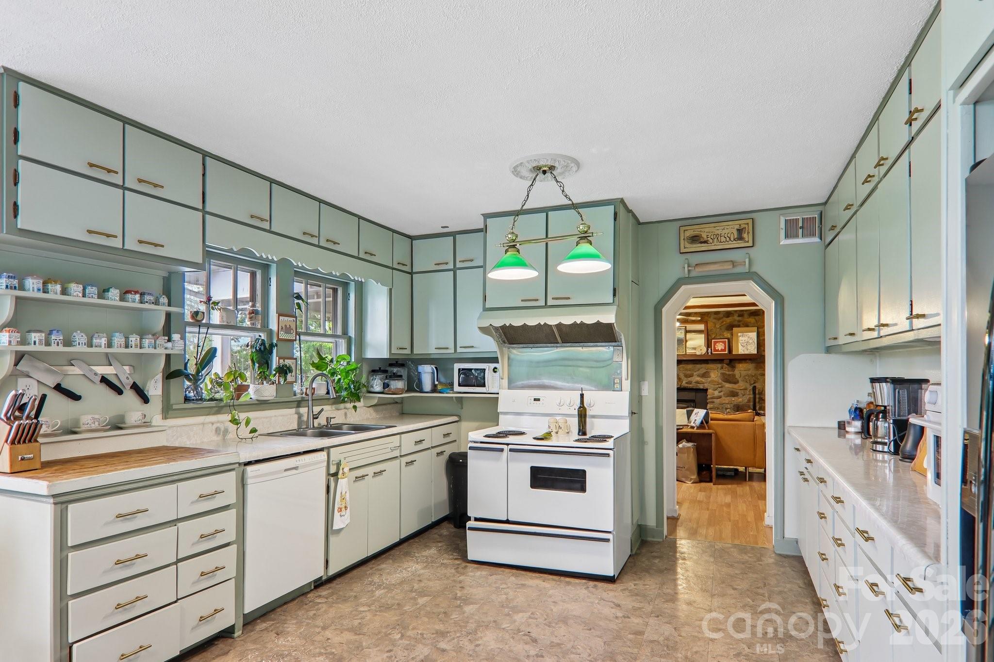 1157 S Main Street Waynesville NC 28786