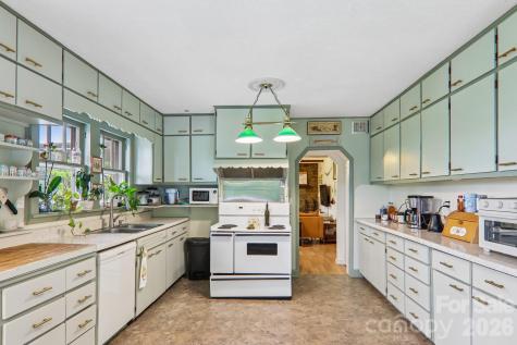 1157 S Main Street Waynesville NC 28786