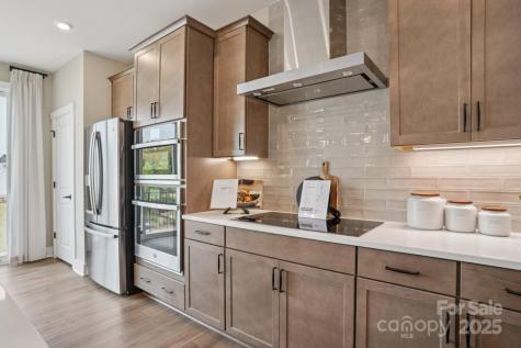 3233 Drift Street Charlotte NC 28278