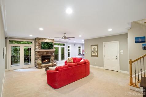 53 Gaston Mountain Road Asheville NC 28806