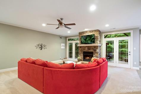 53 Gaston Mountain Road Asheville NC 28806