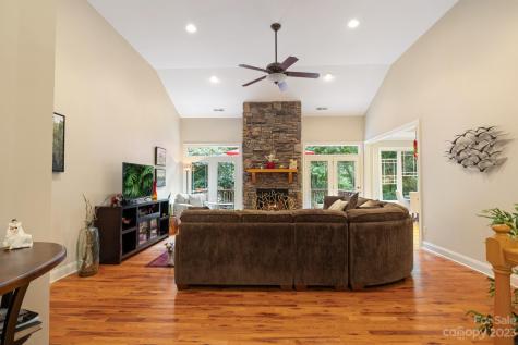 53 Gaston Mountain Road Asheville NC 28806