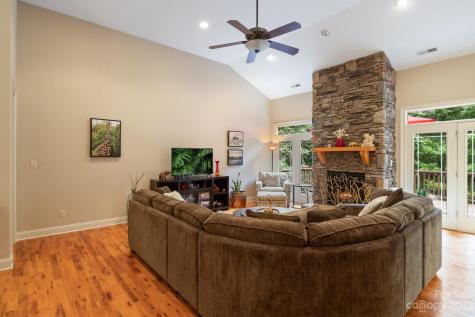 53 Gaston Mountain Road Asheville NC 28806