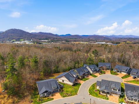 2 Lifestyle Court Arden NC 28704