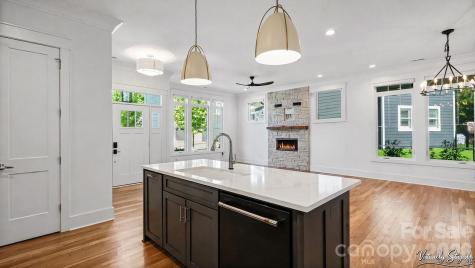 14140 Shelburne Village Drive Charlotte NC 28278