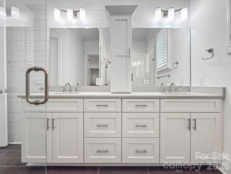 14140 Shelburne Village Drive Charlotte NC 28278