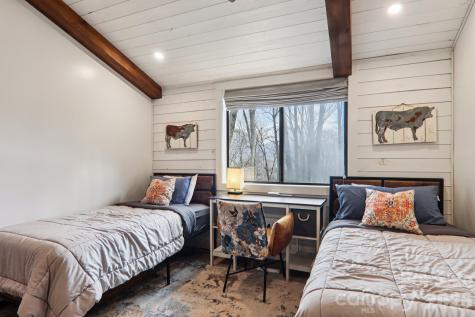 33 Fernbrook Road Maggie Valley NC 28751