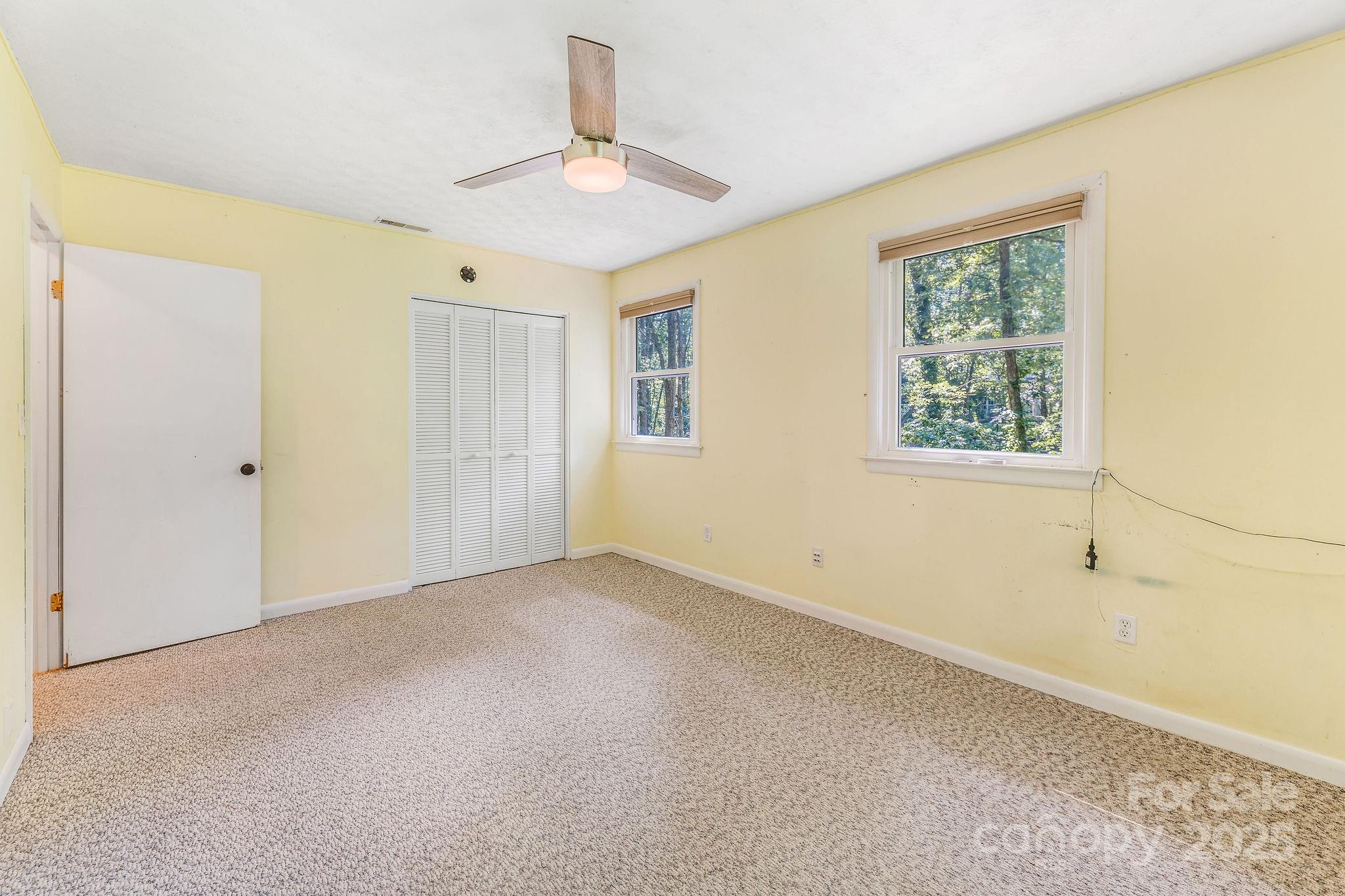 87 Crows Nest Road Hendersonville NC 28791