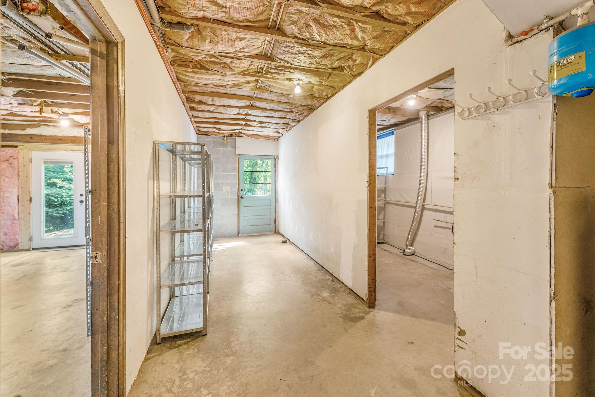 87 Crows Nest Road Hendersonville NC 28791