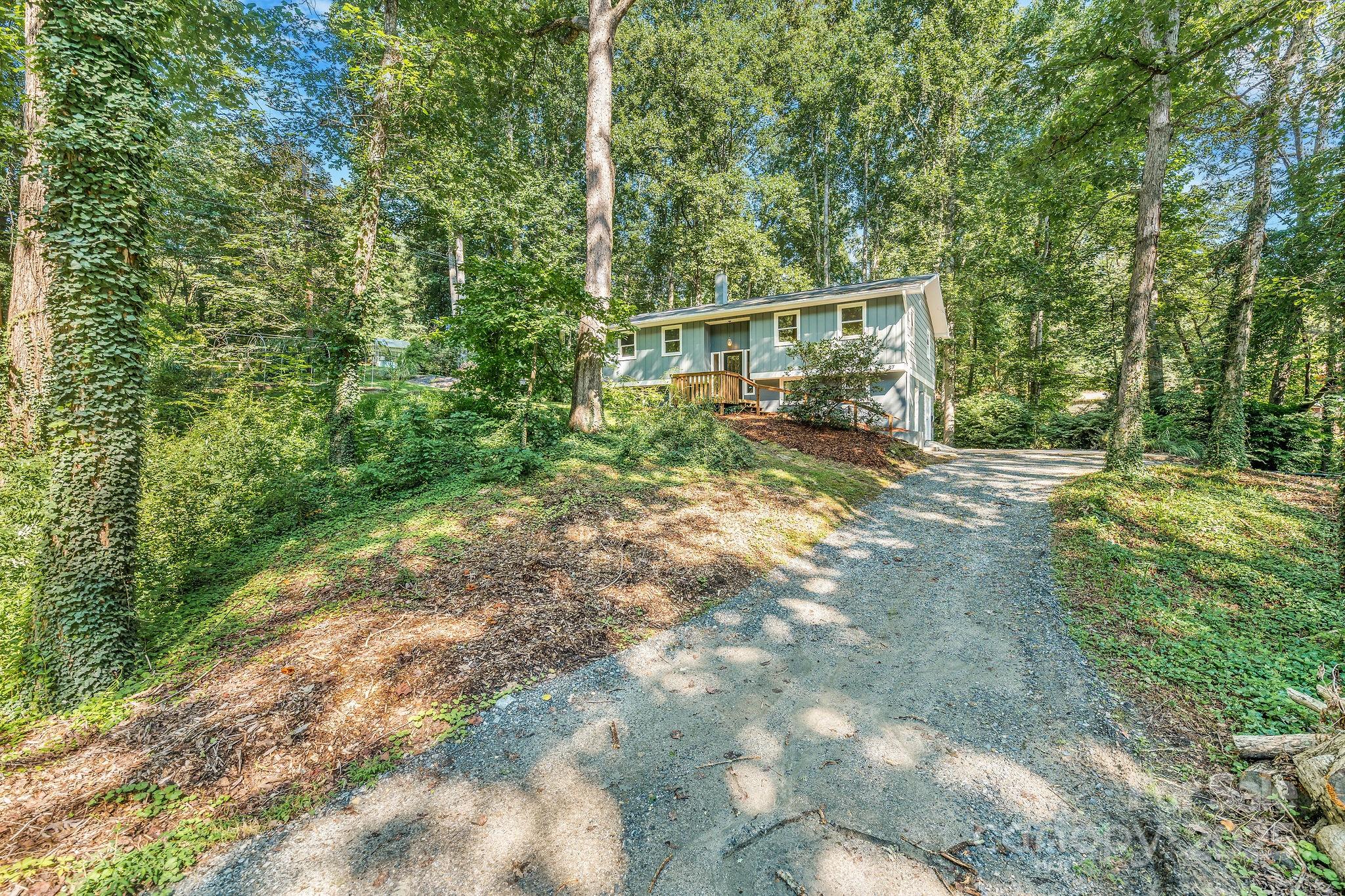 87 Crows Nest Road Hendersonville NC 28791