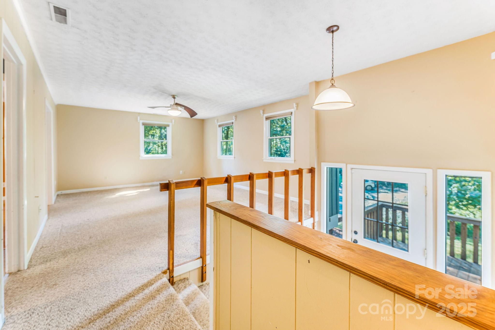 87 Crows Nest Road Hendersonville NC 28791