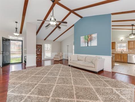 424 Walnut Point Drive Matthews NC 28105