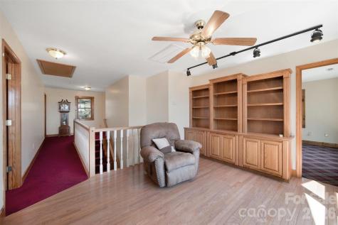 150 Sorghum Drive Waynesville NC 28785